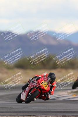 media/Nov-16-2025-Race Pace (Sun) [[8c5fa54630]]/Non Verified Riders (1st 20 Minutes)/5-Turn 15 (110pm)/